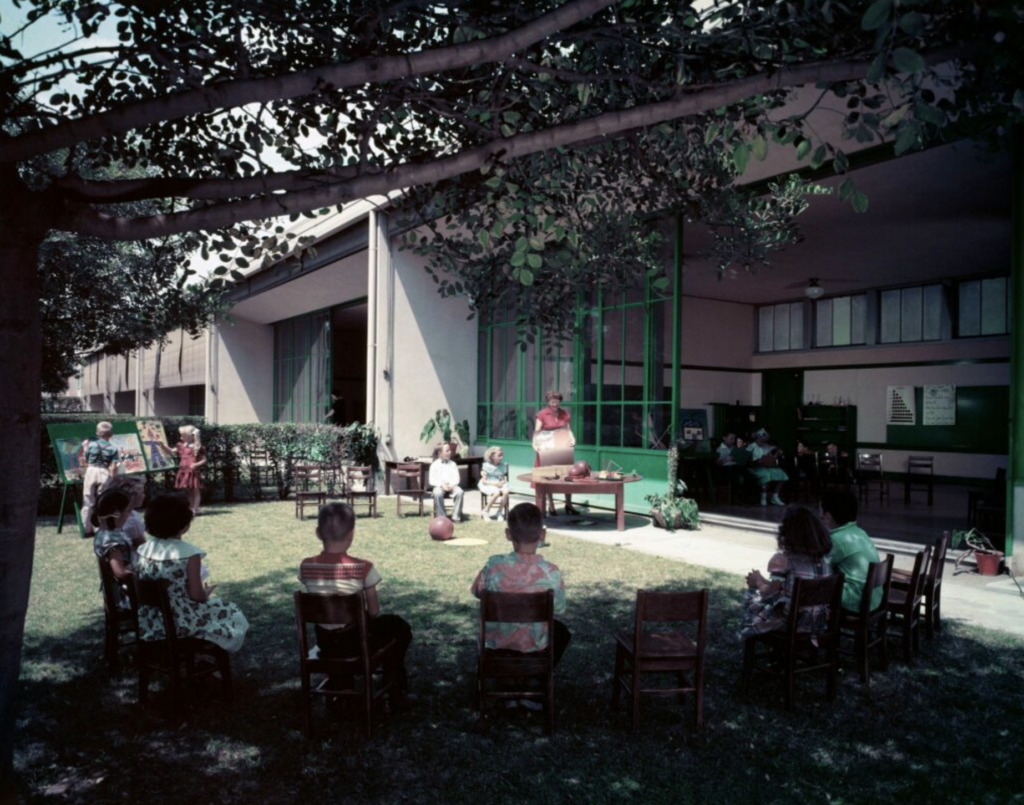 Corona Avenue Elementary School interior view
